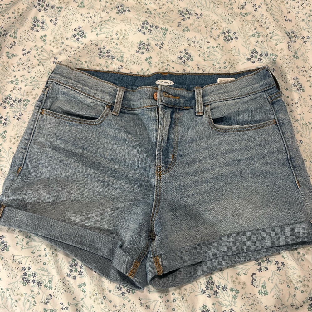 Old Navy jean shorts! Never worn